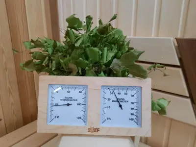 SQUARE термогигрометр ОЧКИ квадрат (канадский кедр) TH-21R SQUARE термогигрометр ОЧКИ квадрат (канадский кедр) TH-21R