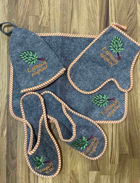 Н-7 Набор для бани «С ЛЕГКИМ ПАРОМ» серый войлок универсальный 