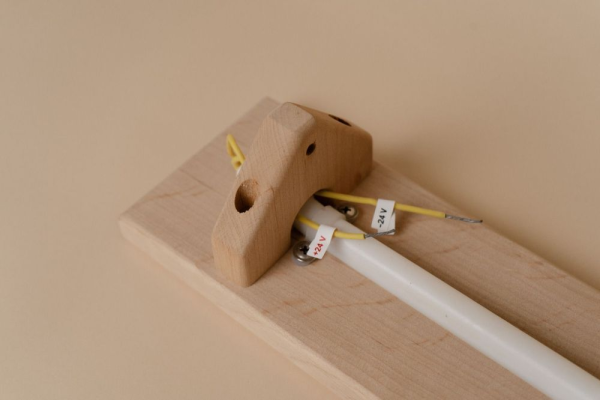 Светильник Woodson FIJI Line угловой со светодиодной лентой, Ольха (24V)